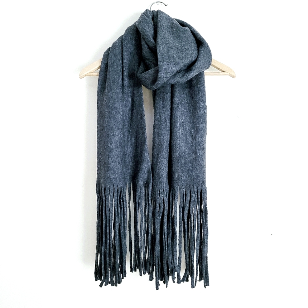 Lucky Brand | Soft Grey Brushed Tassle Scarf
